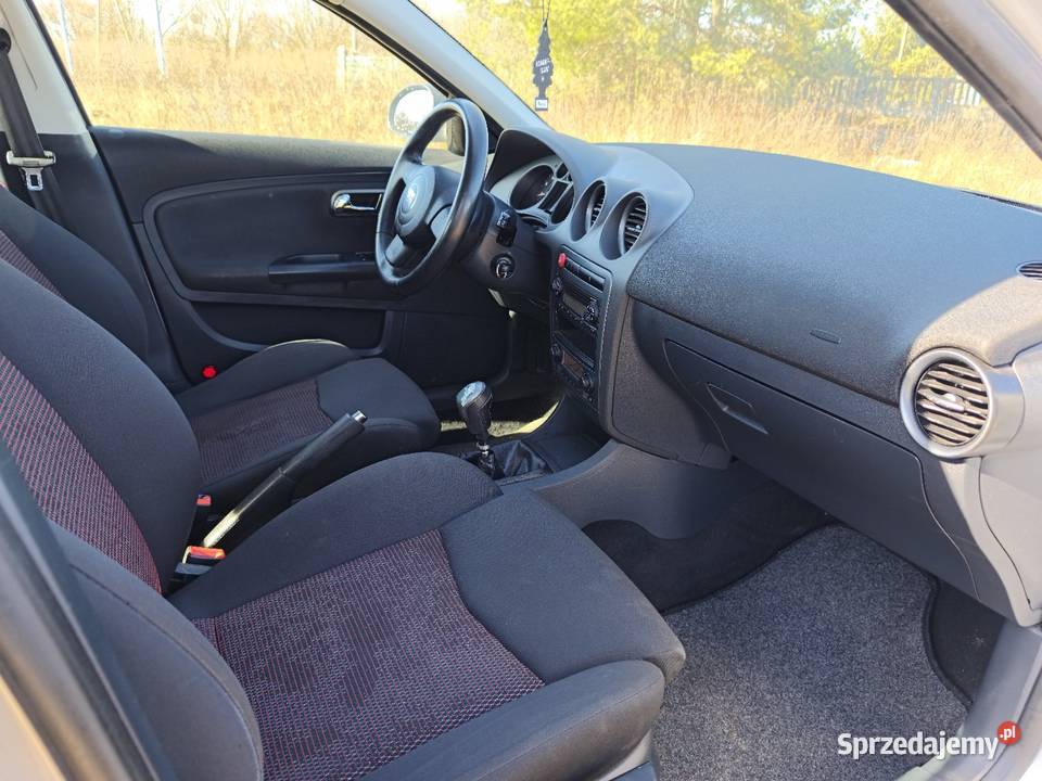 Seat Ibiza 14 benzyna 2006 136 przebiegu