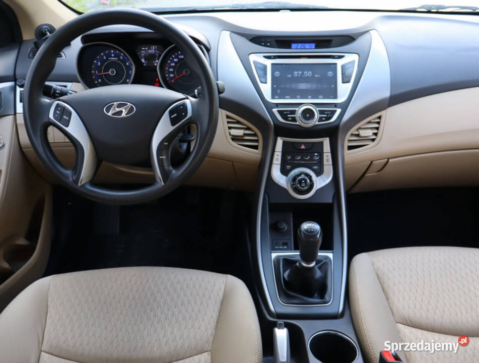Hyundai Elantra 16 1591cm3 Piaseczno sprzedam