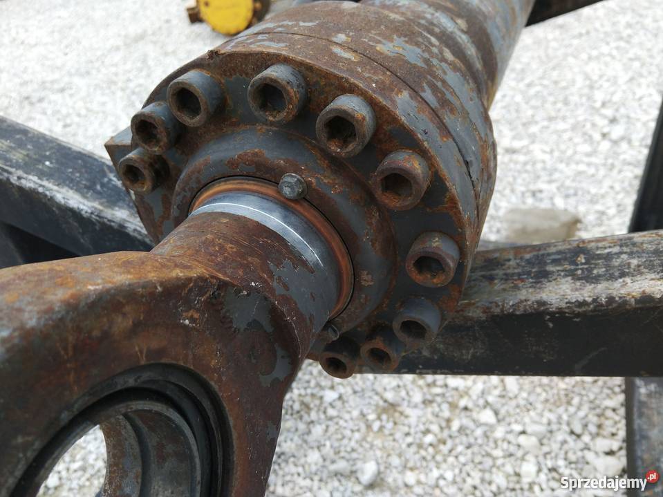 Siłownik Volvo EC 180 210 220 230 240 140 145