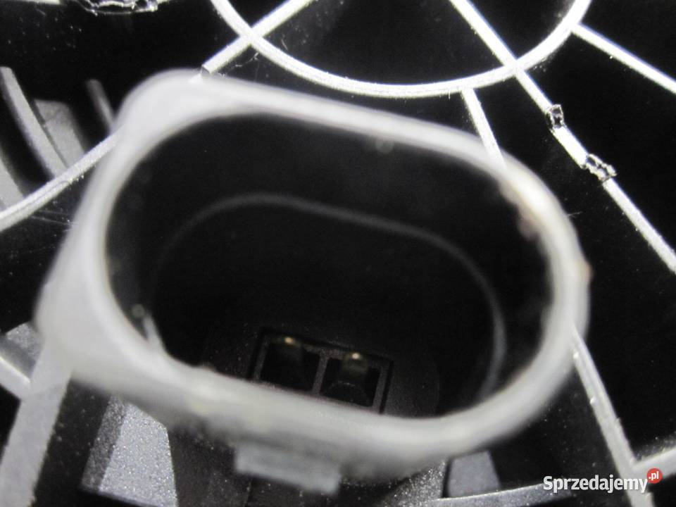 VW POLO V 11r zamek klapy 6R6827469