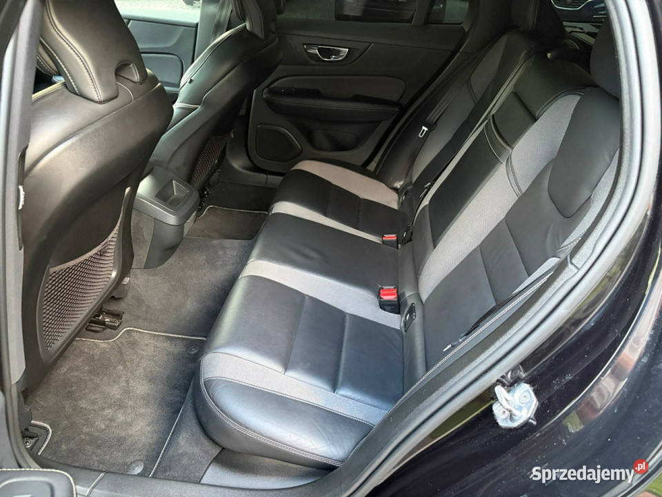 Volvo V60 20 D4 190 RDesign Panorama Harman automatyczna