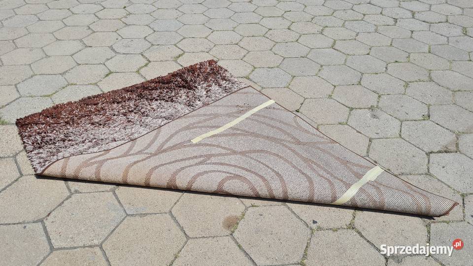 Dywan Tria browni 16 x 23 m długi włos Zambrów sprzedam