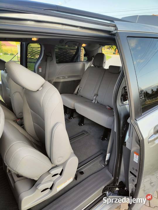 Toyota Sienna 2018 LPG 4x4 Motoryzacja Klecie