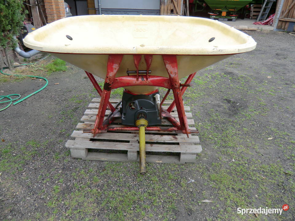 Rozsiewacz Vikon 600 wielkopolskie Włoszakowice sprzedam