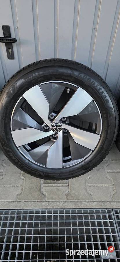 Oryginalne Koła Vw Passat Vw Golf R17Opony 2024 dolnośląskie Jelcz-Laskowice