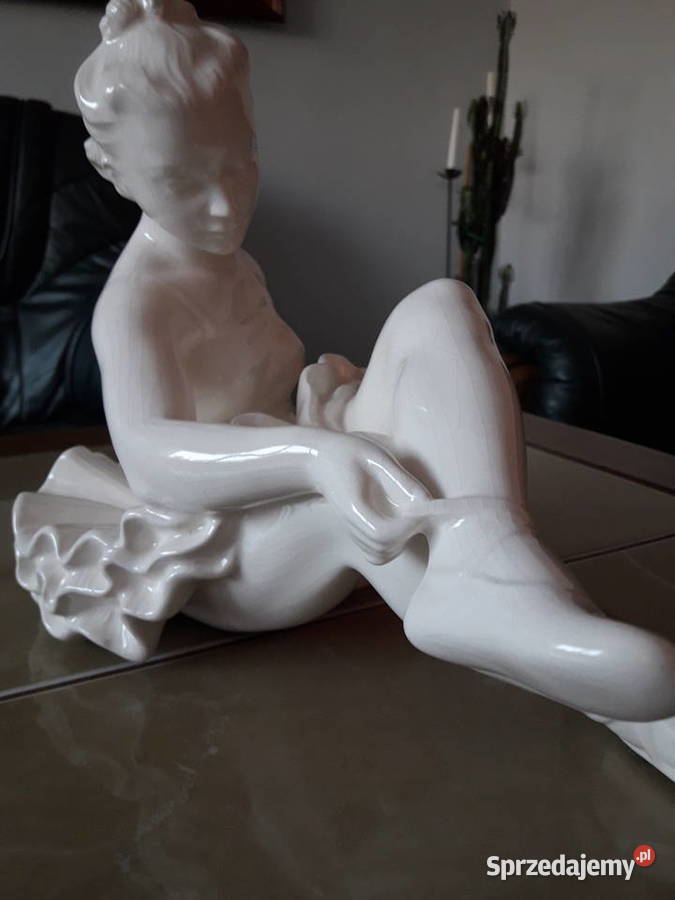 Duża figura baletnicy Jihokera Bechyn
