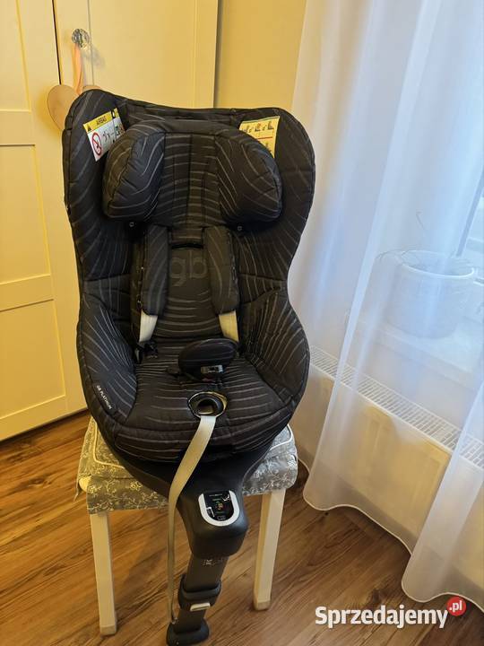 Fotelik dziecięcy samochodowy obrotowy GB Piaseczno