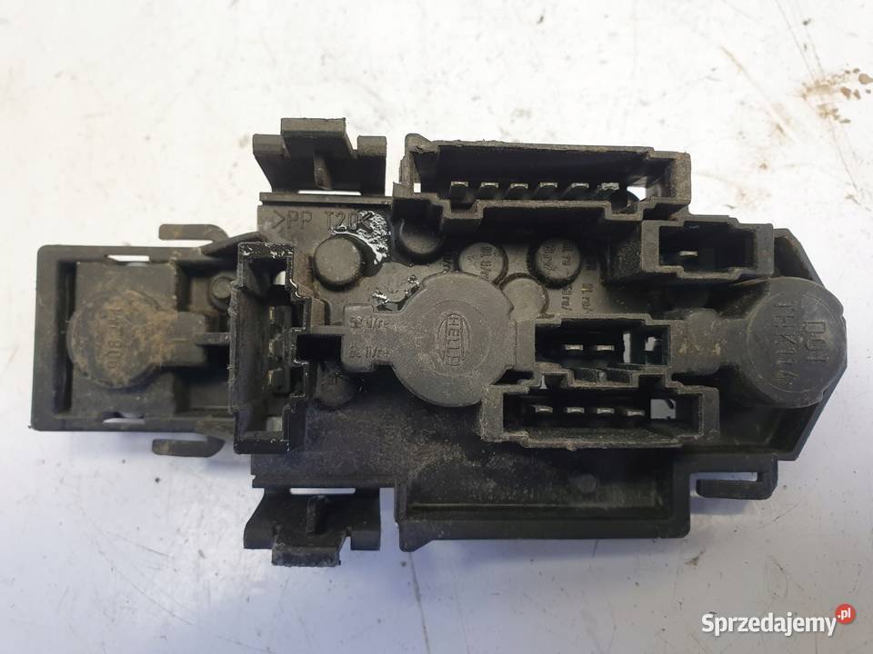 VW Passat B4 WKŁAD LAMPY PRAWY TYŁ tylny Lampy tylne Rudka