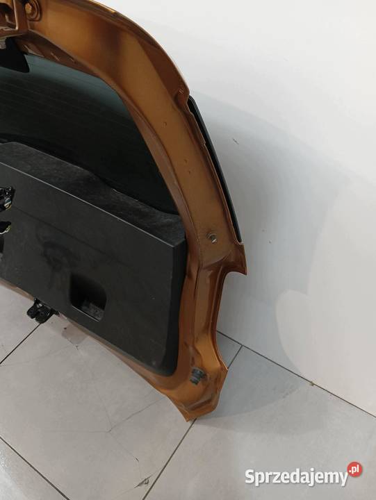 KLAPA TYŁ SZYBA POD KAMERE TEEPY Dacia Duster II