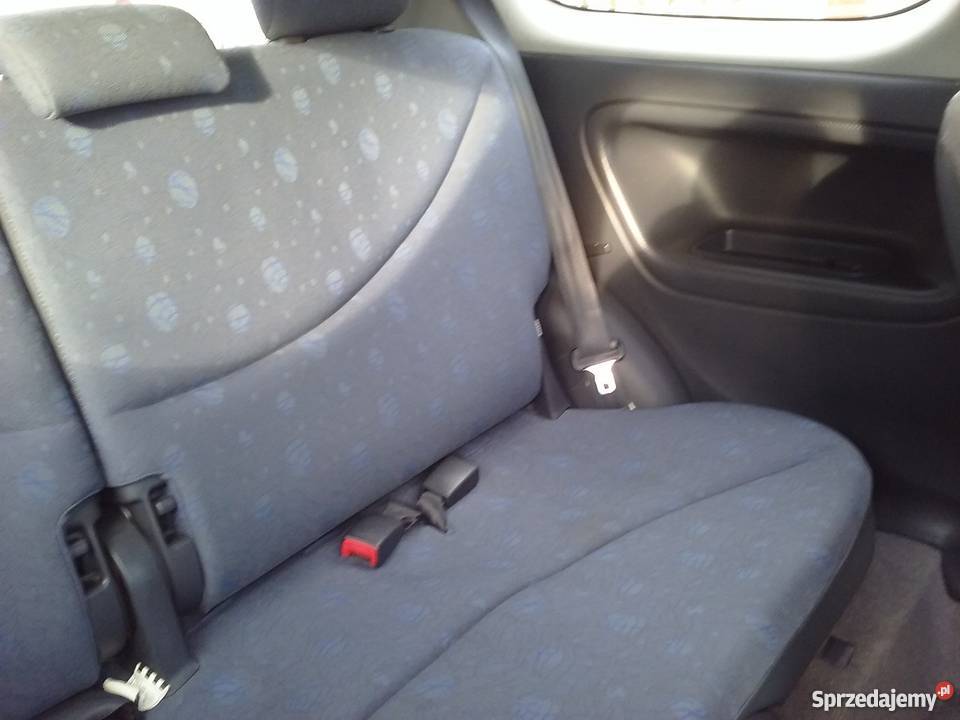 Sprzedam 3drzwiową Toyotę Yaris sprzedam