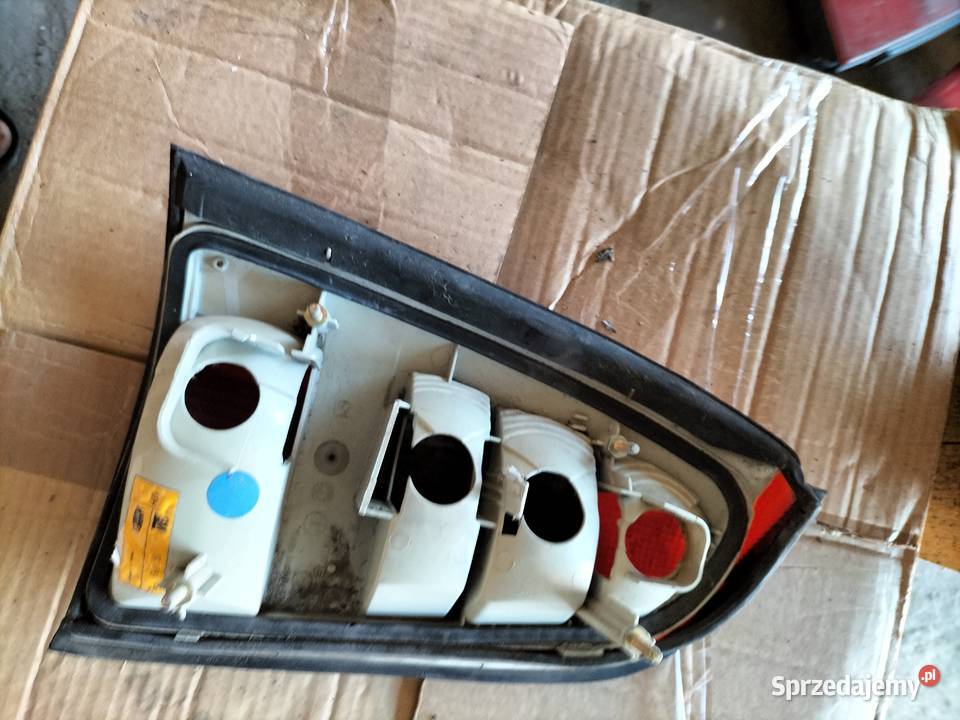 Opel Vectra B Lampa tył tylna kombi lewa Kamień-Kolonia