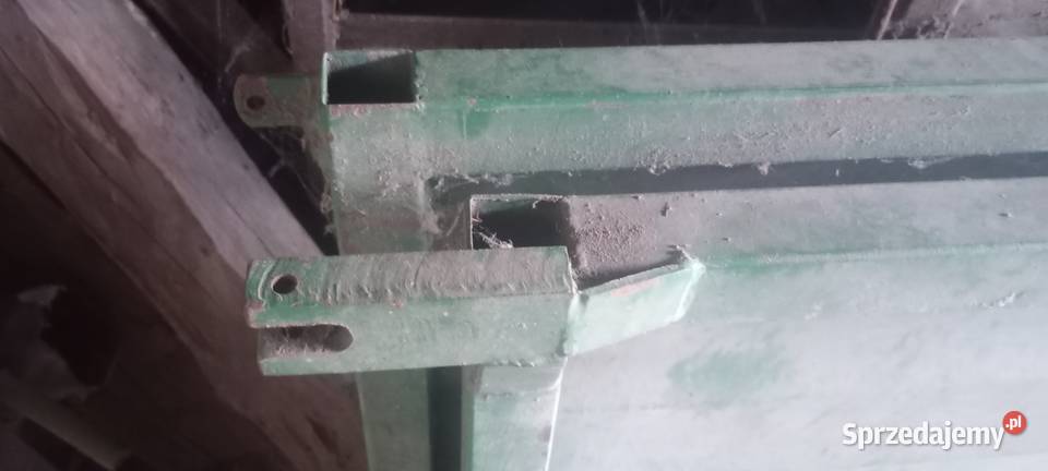 Burty nadstawki do rozrzutnika przyczepy Zabiele