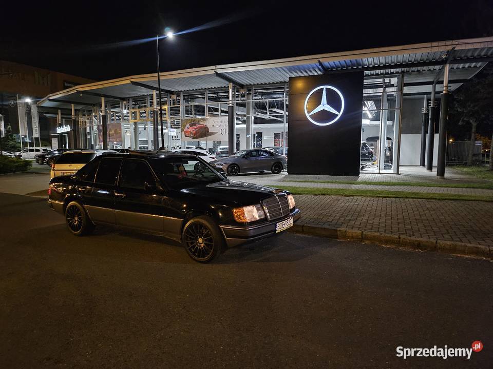 Mwrcedes Benz W 124 250 D stan kolekcjonerski zmieniarka CD Żyraków