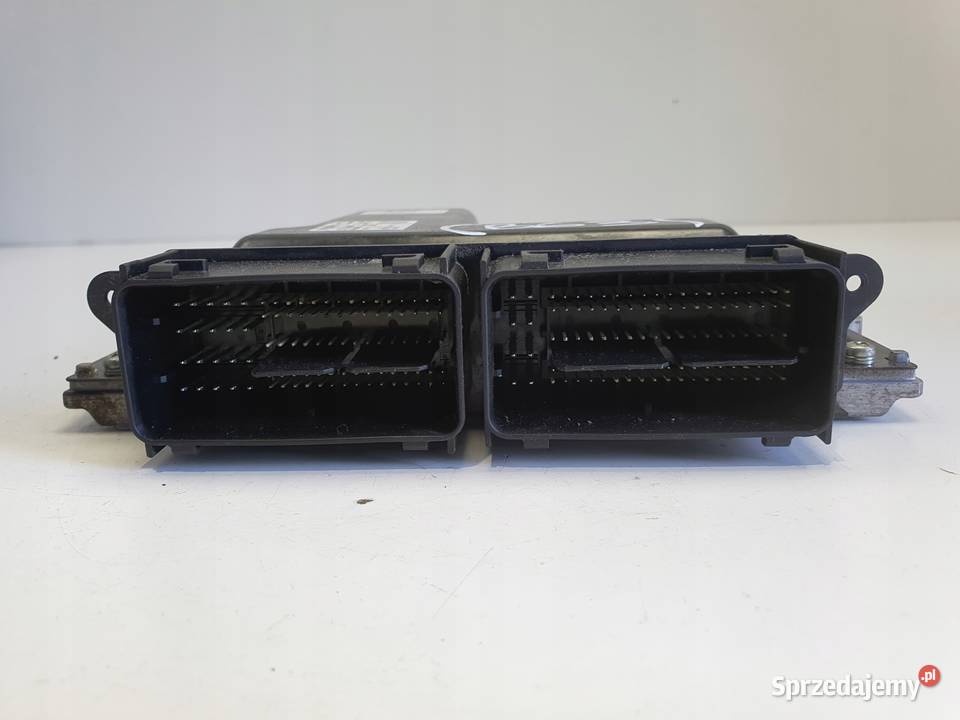 Volvo V40 II 20 D STEROWNIK SILNIKA komputer sprzedam