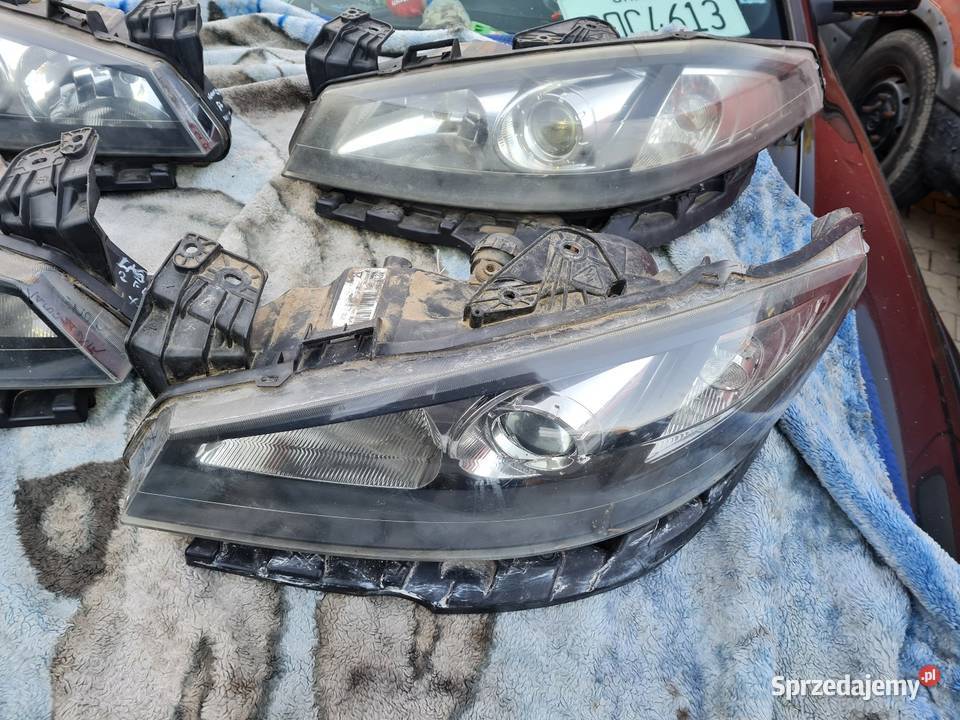 Reno Renault Laguna 2 II Lift FL Lampa Przód osobowe