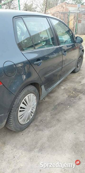 Golf V 14 benzyna Kijewo Królewskie