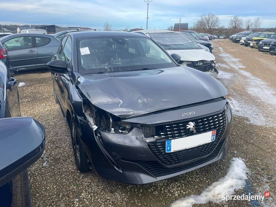 PEUGEOT 208 II 12i PureTech 100 EAT8 GJ588 Rok produkcji 2022 Wrocław