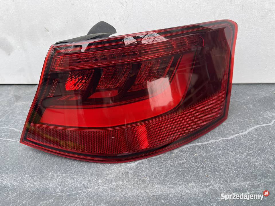 AUDI A3 8V PRAWA LAMPA TYŁ LED osobowe