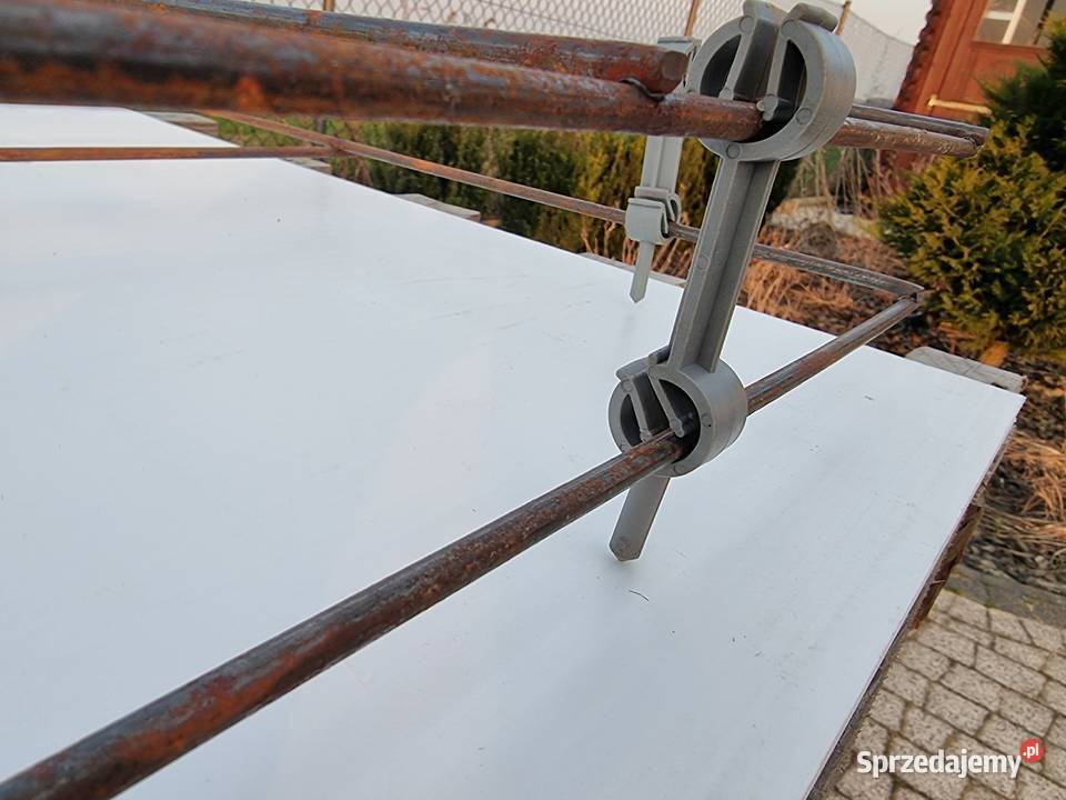 Strzemiono Łącznik do zbrojenia siatek w płytach Poznań