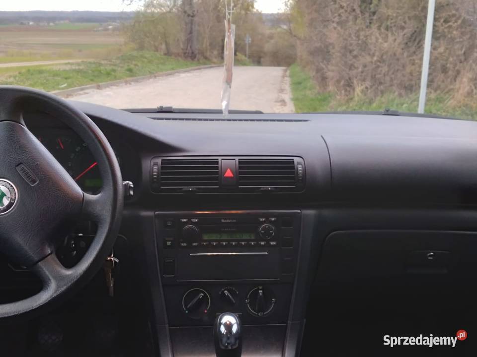 Skoda Superb 19 AWX 196 przbiegu sprzedam