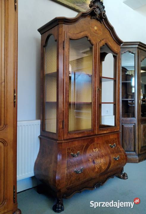 Piękna witryna biblioteka intarsje włoski barok Białystok