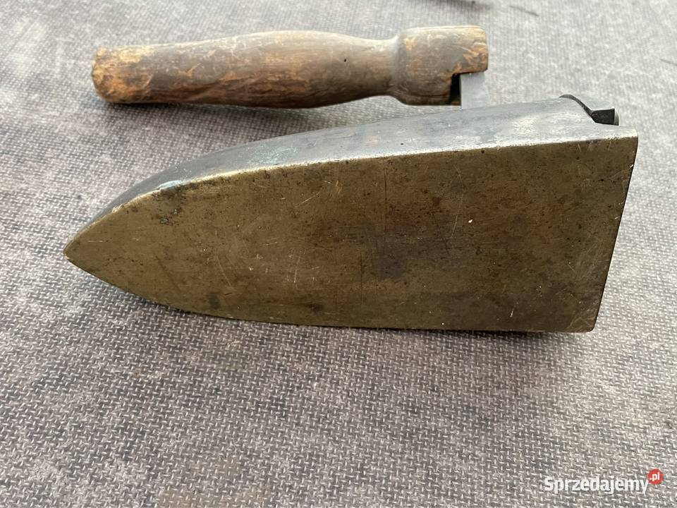 Stare żelazko mosiężne z duszą antyk prl Pacyna