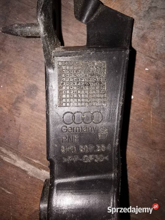 8K0807284 Audi A4 B8 LIFT Ślizgi zderzaka osobowe Części samochodowe pomorskie Luzino