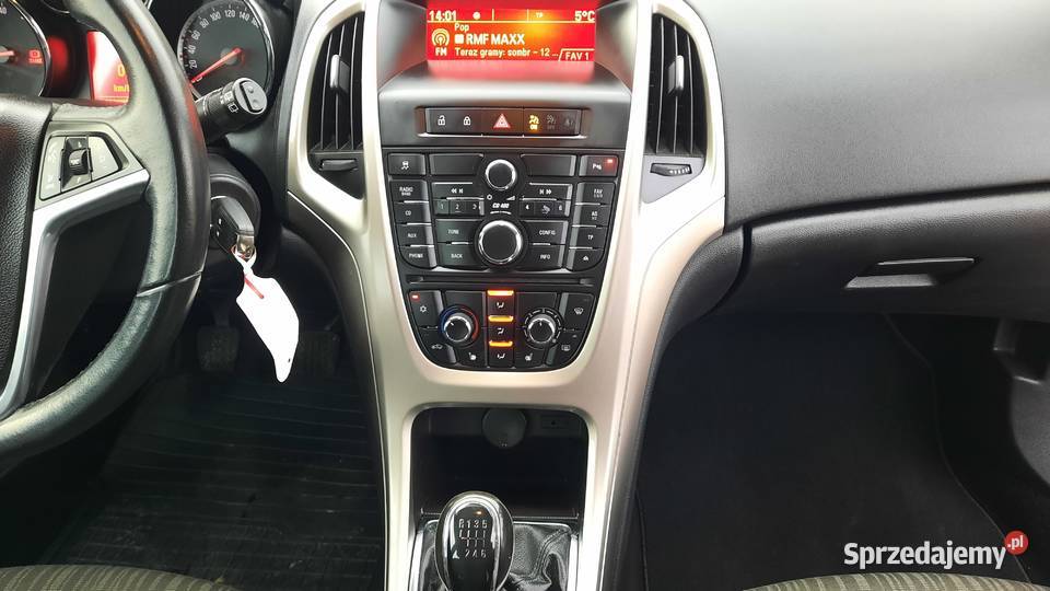 Opel Astra Sports Tourer 14 16V Turbo benzyna Zarejestrowany w Polsce