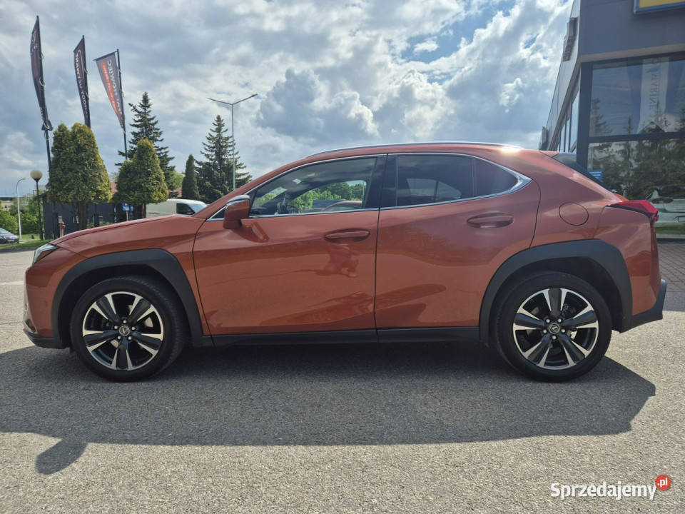 Lexus UX lakier metallic Samochody osobowe Giżycko