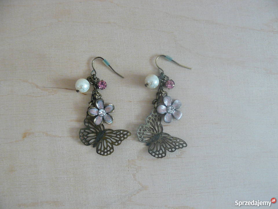 Kolczyki z motylem i kwiatkiem Biżuteria dla Pań Wrocław