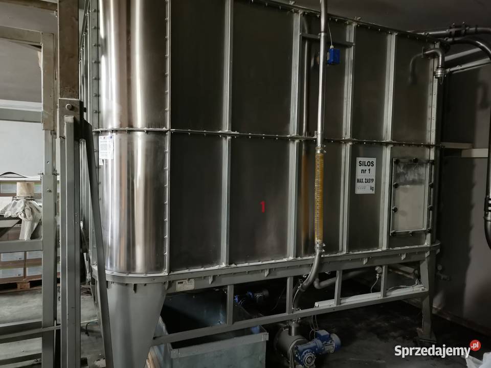 2 silosy na mąkę wewnętrzne 10 ton Zduńska Wola sprzedam