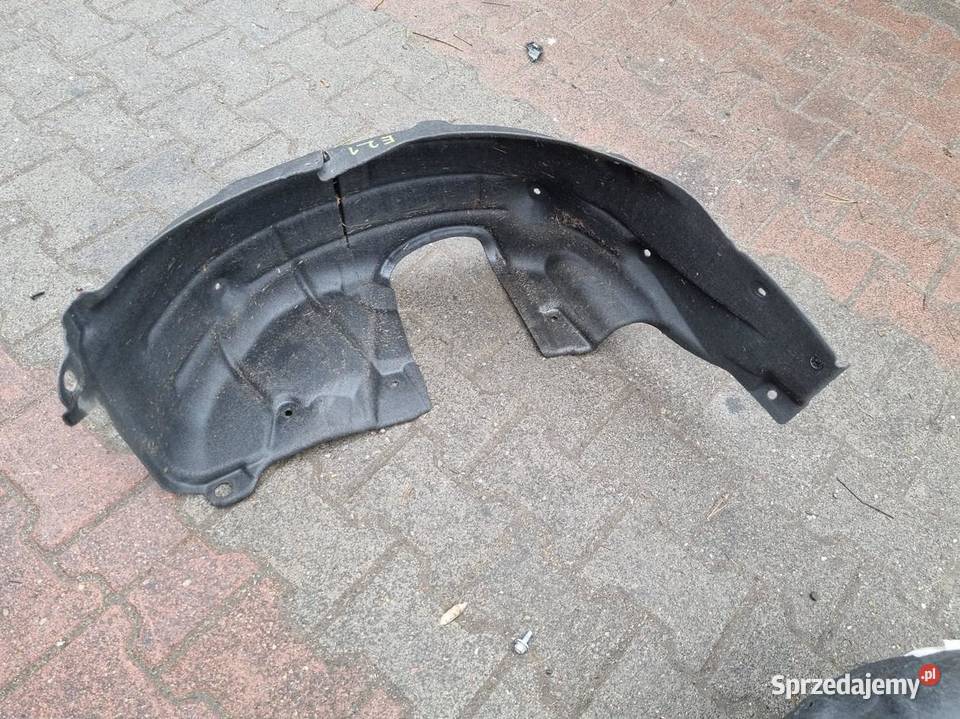 NADKOLE PRAWY TYŁ TOYOTA COROLLA E21 KOMBI