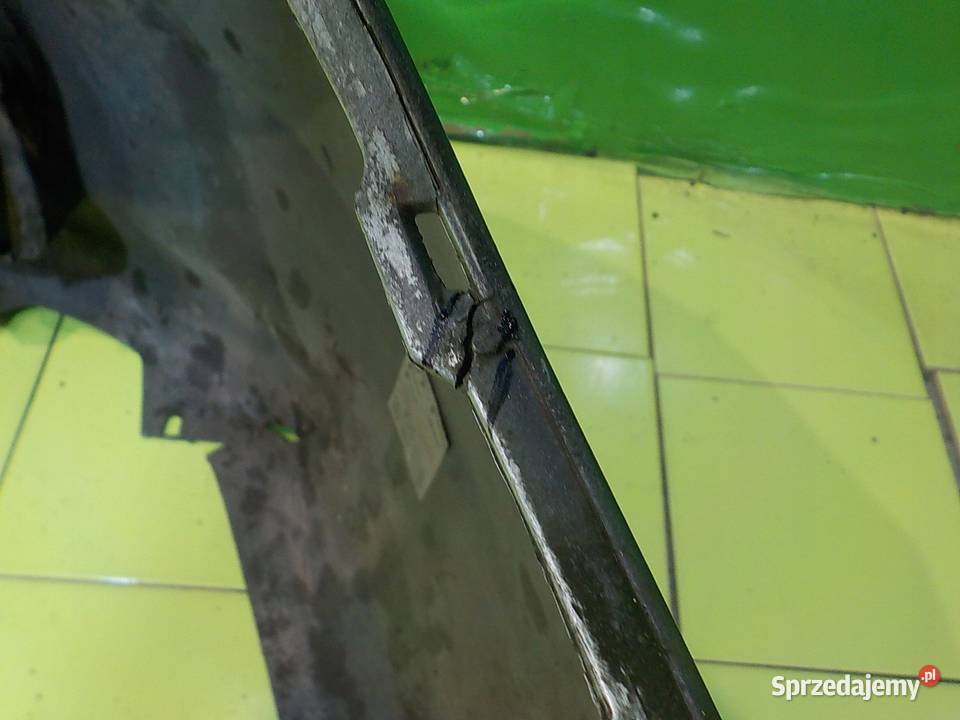 TOYOTA PRIUS II 15 B 07 VVTI HB 5D zderzak przod osobowe Suków