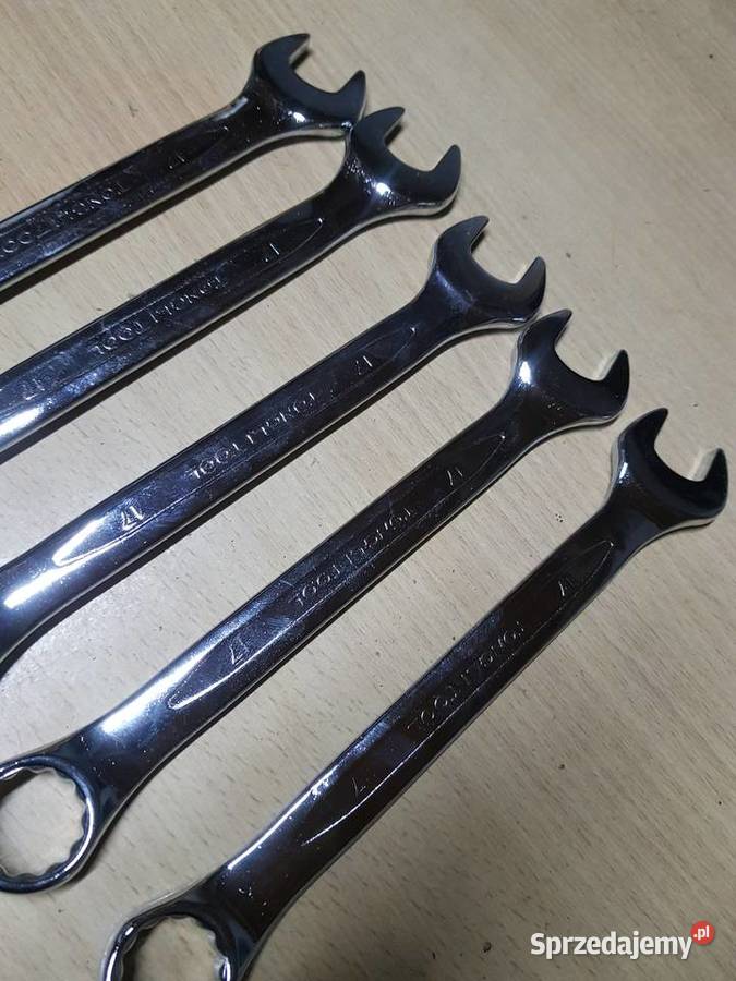 Klucz płasko oczkowy 17 mm stal chromowowanadowa Głogowa