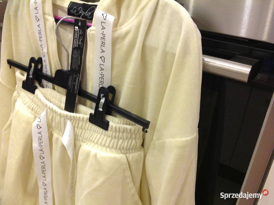 Dres Damski Welurowy z Szortami LA PERLA 36 Nowy żółty/złoty Nowa Sól sprzedam