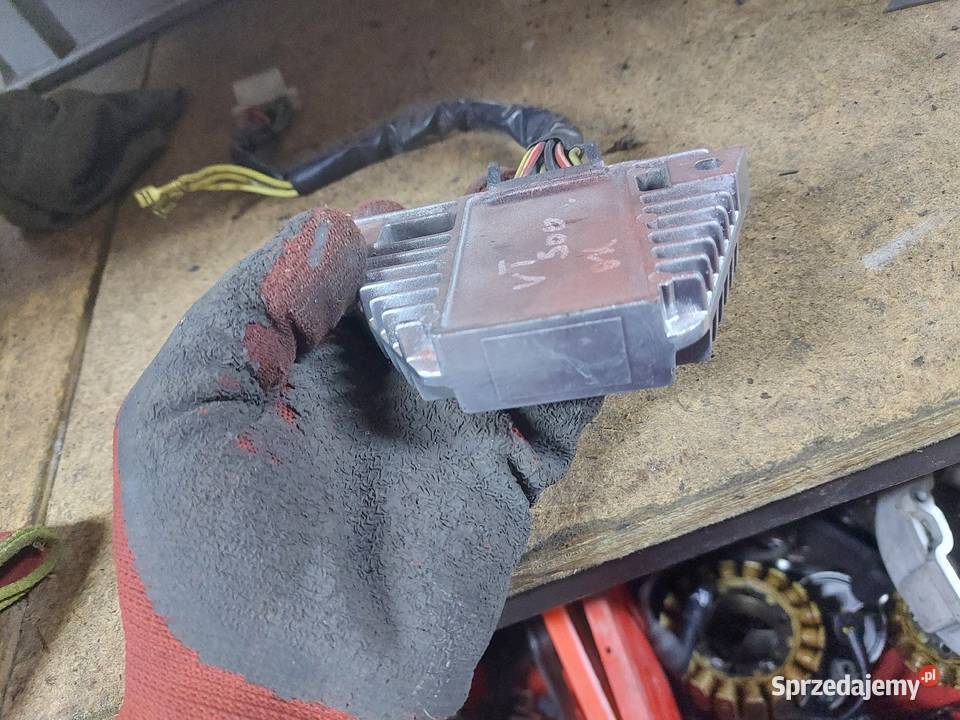 Honda VT 500 e regulator napięcia VT500 vt500e Jelenia Góra sprzedam