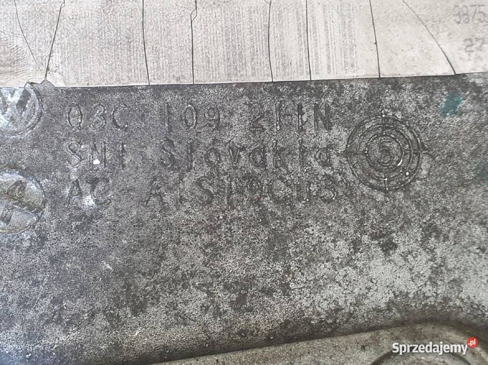 VW Golf V 14 TSI OBUDOWA ROZRZĄDU pokrywa osobowe