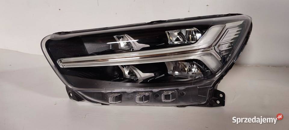 VOLVO XC40 LAMPA LEWY PRZÓD RHD ANGLIK 31655984