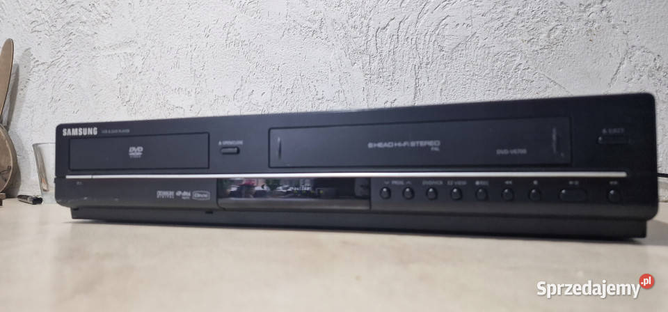 Magnetowid DVD kombo SAMSUNG DVDV6700 DVD V 6700