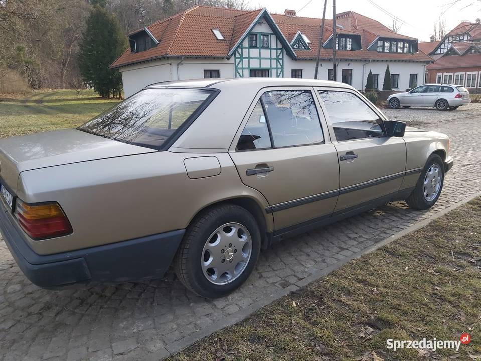 Mercedes w123 disel 20 manual 1989r diesel W124 warmińsko-mazurskie Tolkmicko