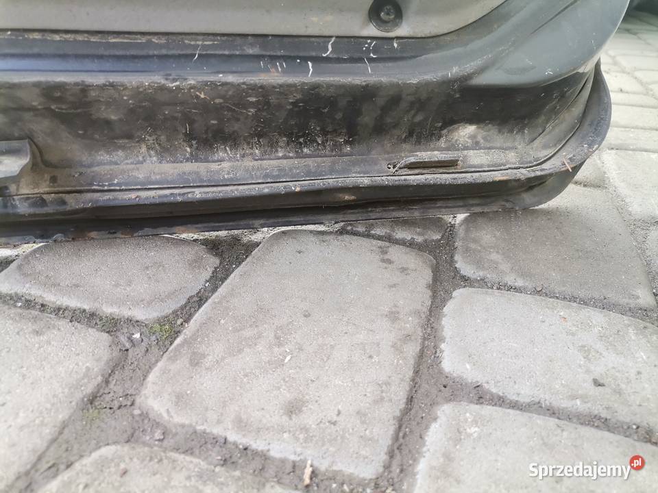 VOLKSWAGEN GOLF 4 IV 5D DRZWI PRAWY TYŁ