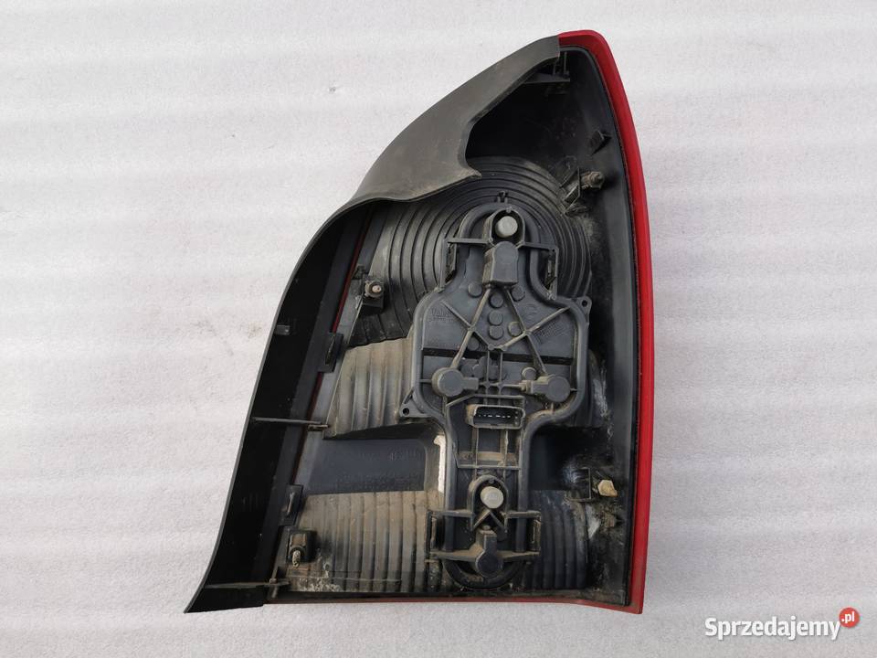 Lampa Lewy Tył Tylna Lewa Nissan Primera P12