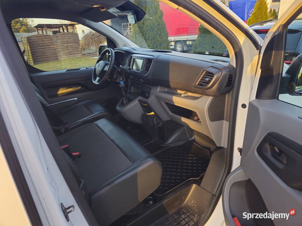 Sprzedam opel vivaro stan Turek