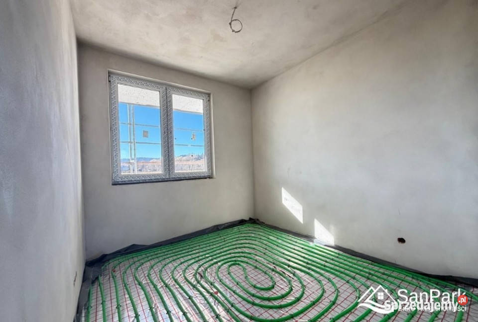 Sprzedaż mieszkania Lesko 80m2 4pokojowe 80m2