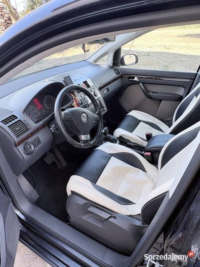 Sprzedam zamienię Touran 20 TDI na Audi Q blokada skrzyni biegów pomorskie Jamno sprzedam