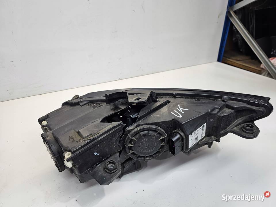 REFLEKTOR XENON LED LEWY AUDI A3 8V 8V0941005A