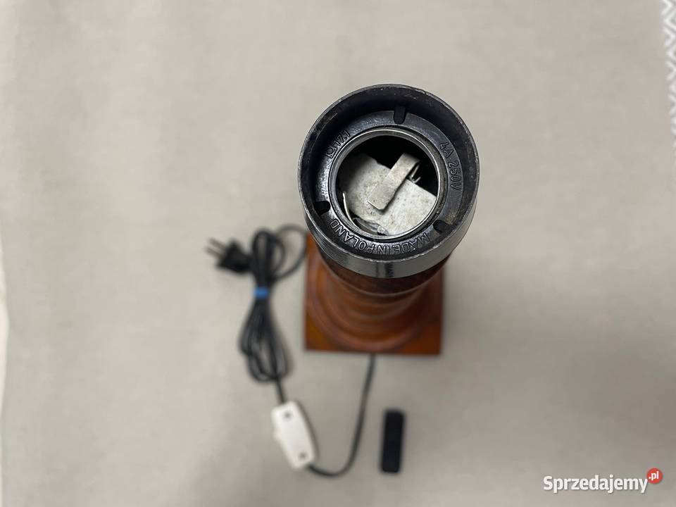 Stara lampa PRL drewniana 50 Kołobrzeg