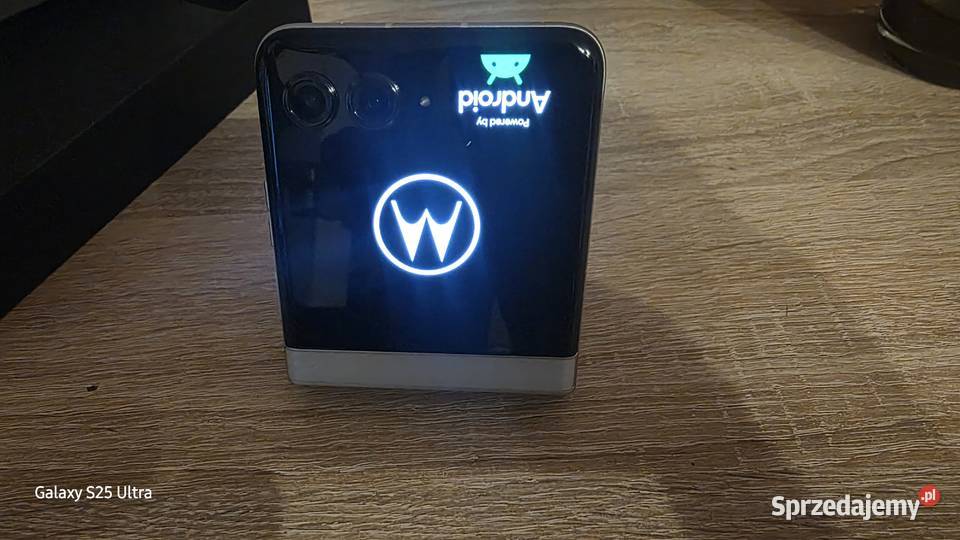Telefon Motorola Razr 60 Biskupiec