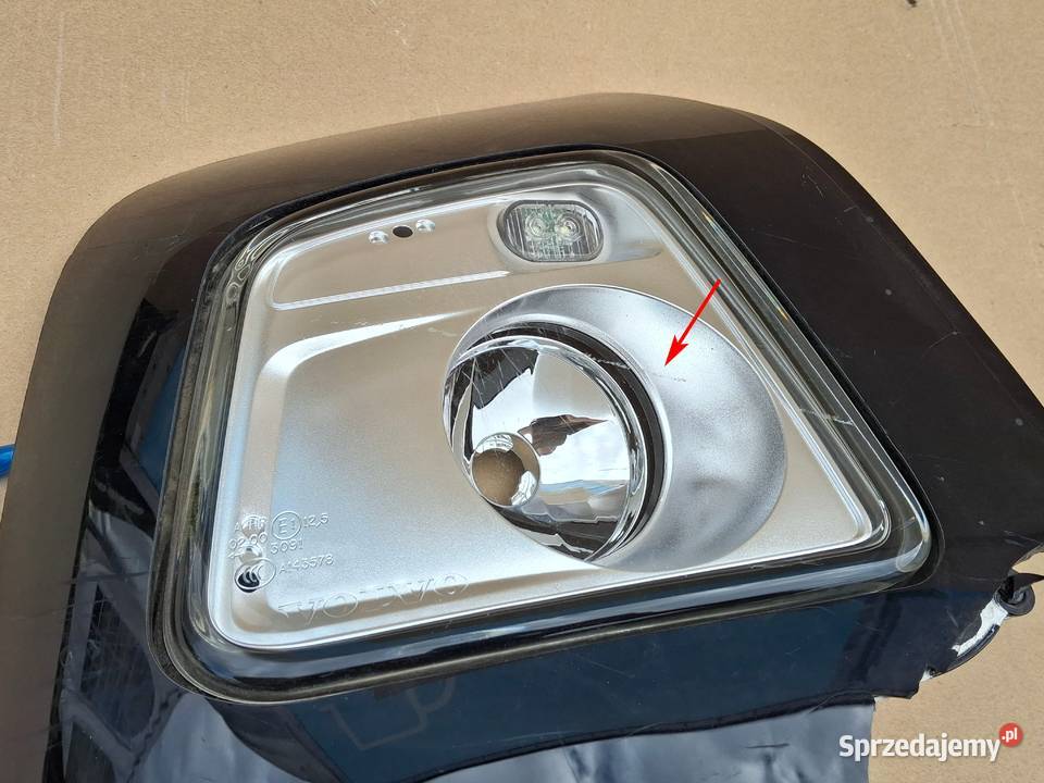 VOLVO FH4 FH5 HALOGEN DACHOWY PRAWY LAMPA PRAWA
