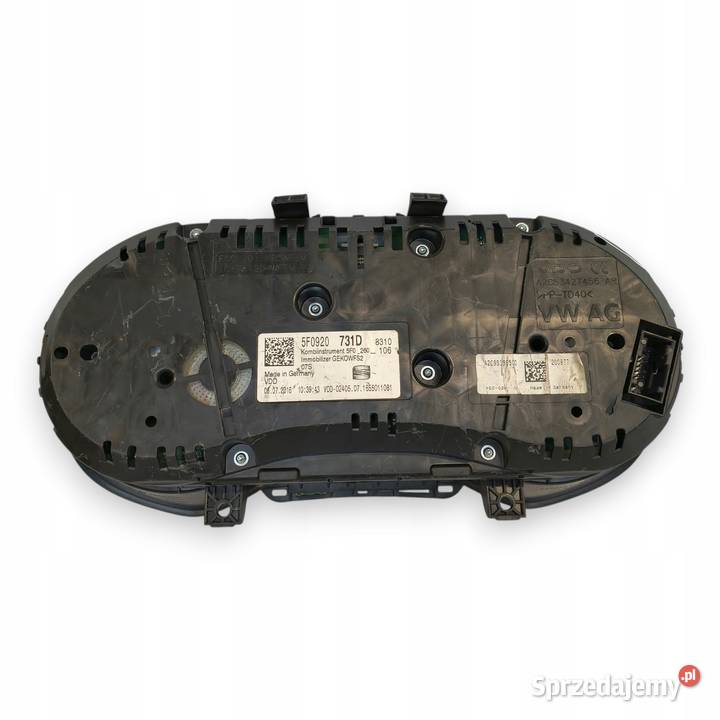LICZNIK ZEGARY 5F0920731D Seat Leon III 16 TDI osobowe lubelskie Chełm